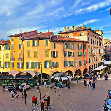 Appartamento Bergamo Centro Piazza Pontida - The Italian Escape Exteriör bild